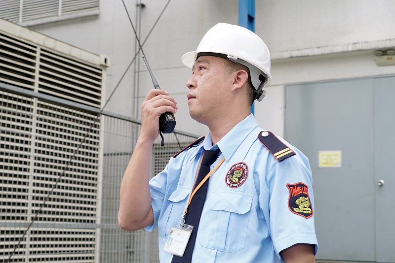 Đặc điểm và nhiệm vụ của nhân viên bảo vệ trường học